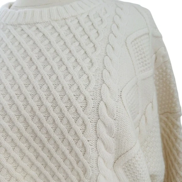 Aritzia Sunday Best Peggy Cropped Sweater - Picture 4 of 12